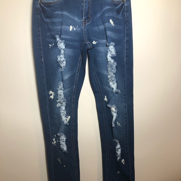 UWD Premium Denimwear NWT distressed blue jeans - Picture 4 of 8